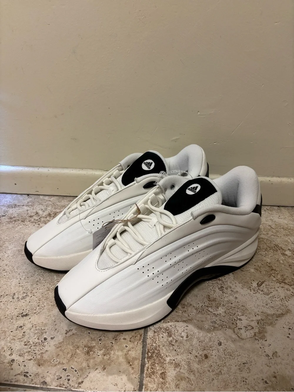 Adidas US 15 Men's White Black Retro Basketball Nova IIInfinity JQ2770